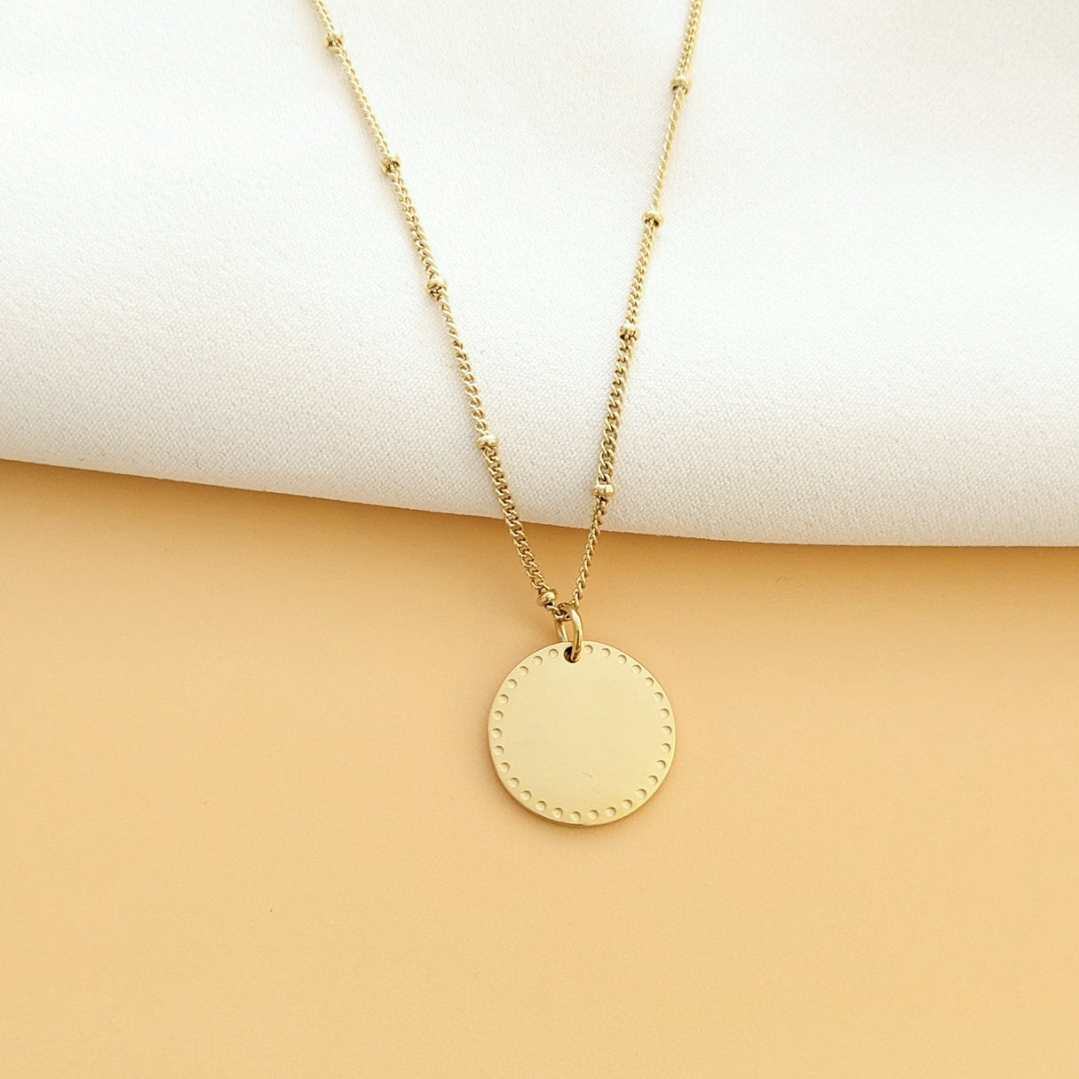 Collier à graver avec médaille poinçonnée