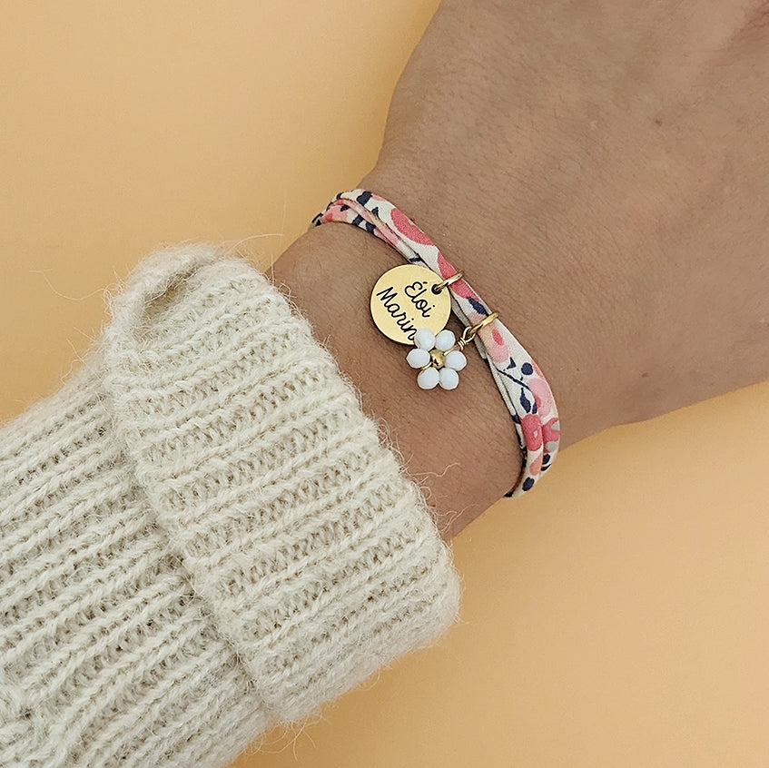 Bracelet en Liberty avec fleur perlée