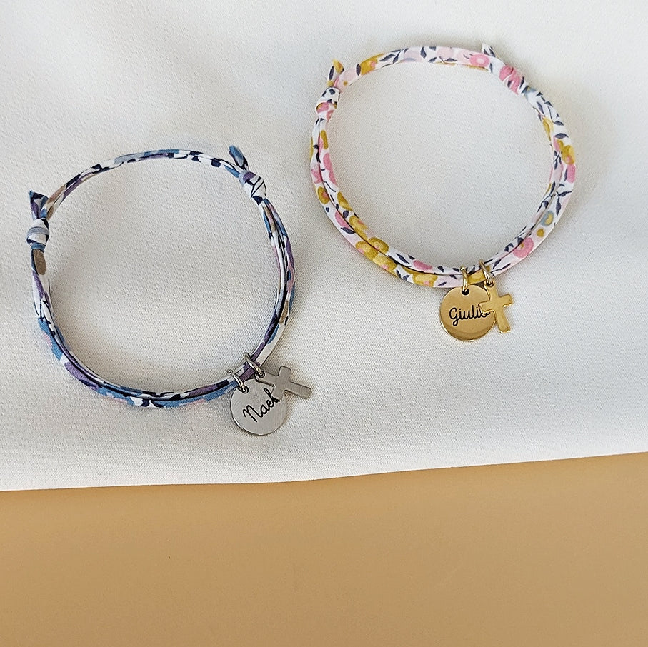 Bracelet Liberty avec médaille et croix