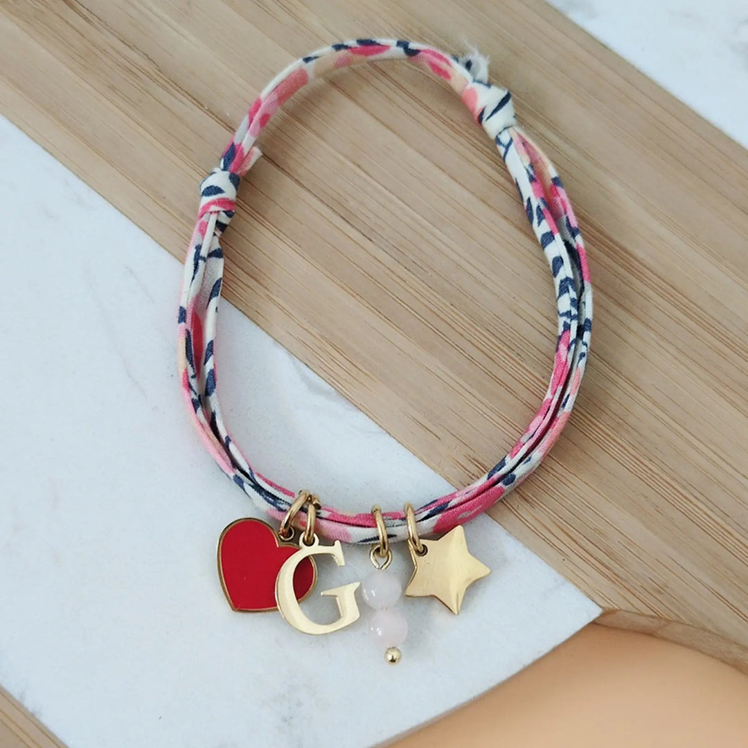 bracelet charms enfant personnalisé avec pendentifs symboliques