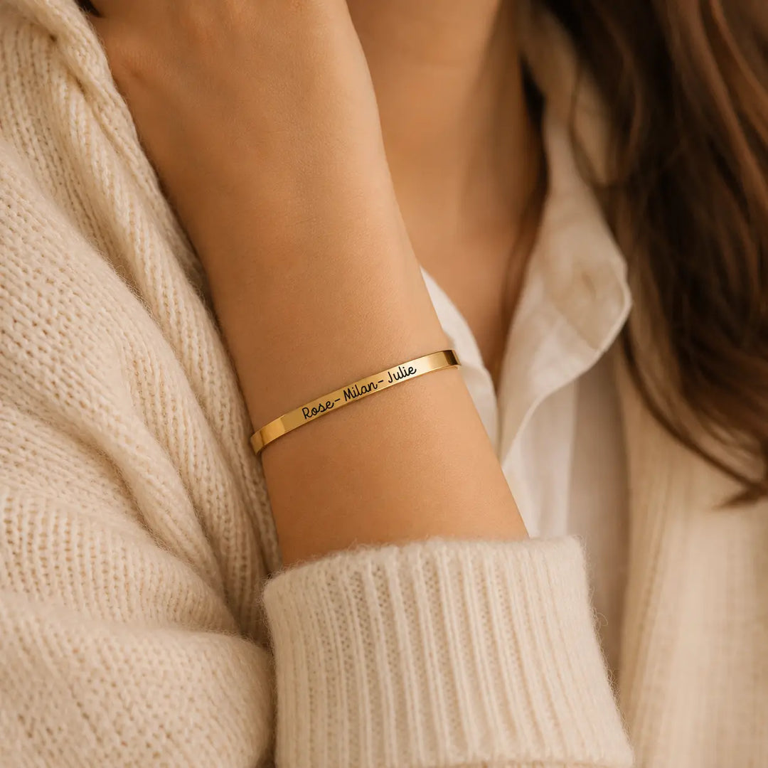 Cadeau personnalisé pour elle avec bijoux femme gravés