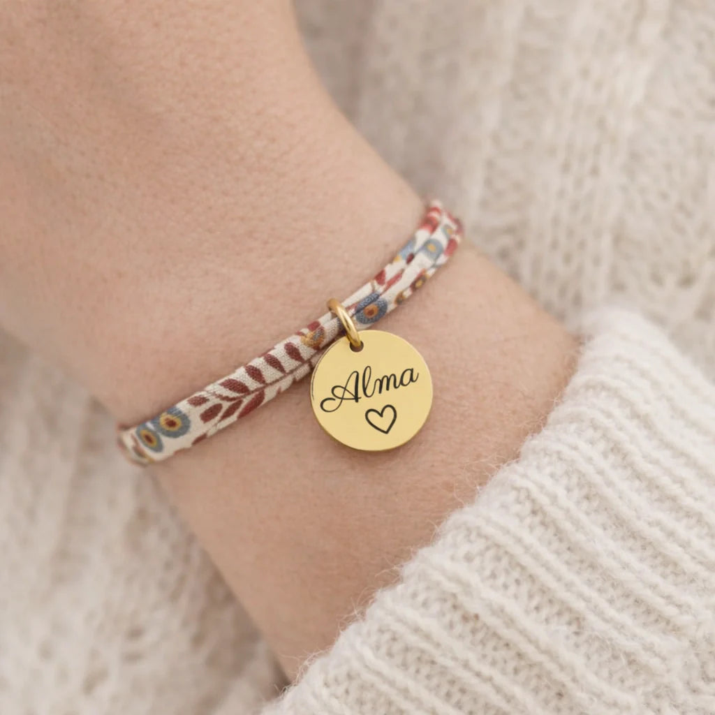 bracelet personnalisé liberty avec médaille gravée en acier inoxydable