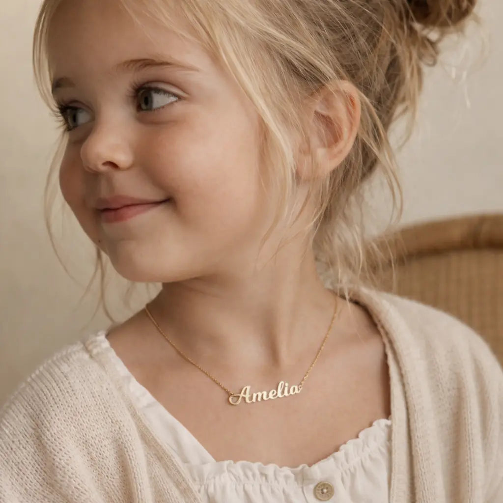 collier prénom enfant personnalisé gravé acier inoxydable