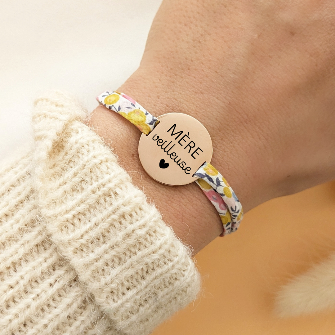Bracelet personnalisé en cordon liberty avec médaille à graver – emballage cadeau Bliche