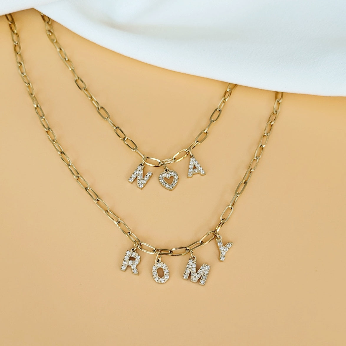 Collier maillons à prénom avec Zircon