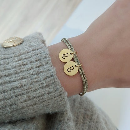 Bracelet personnalisé en cordon brillant avec médailles