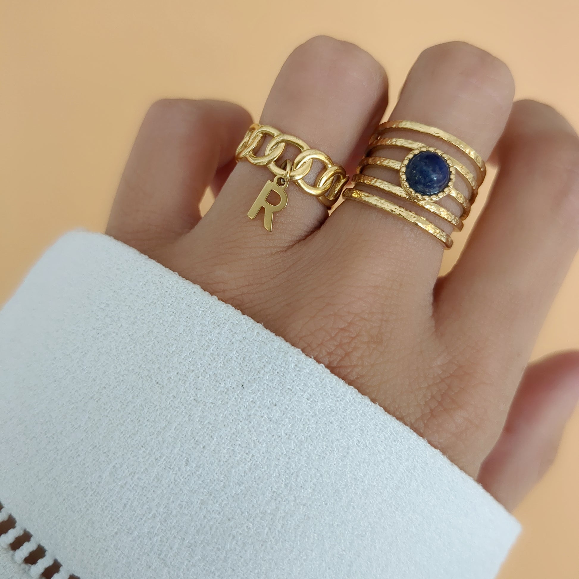 Bague avec lettres – Bliche - Main Image