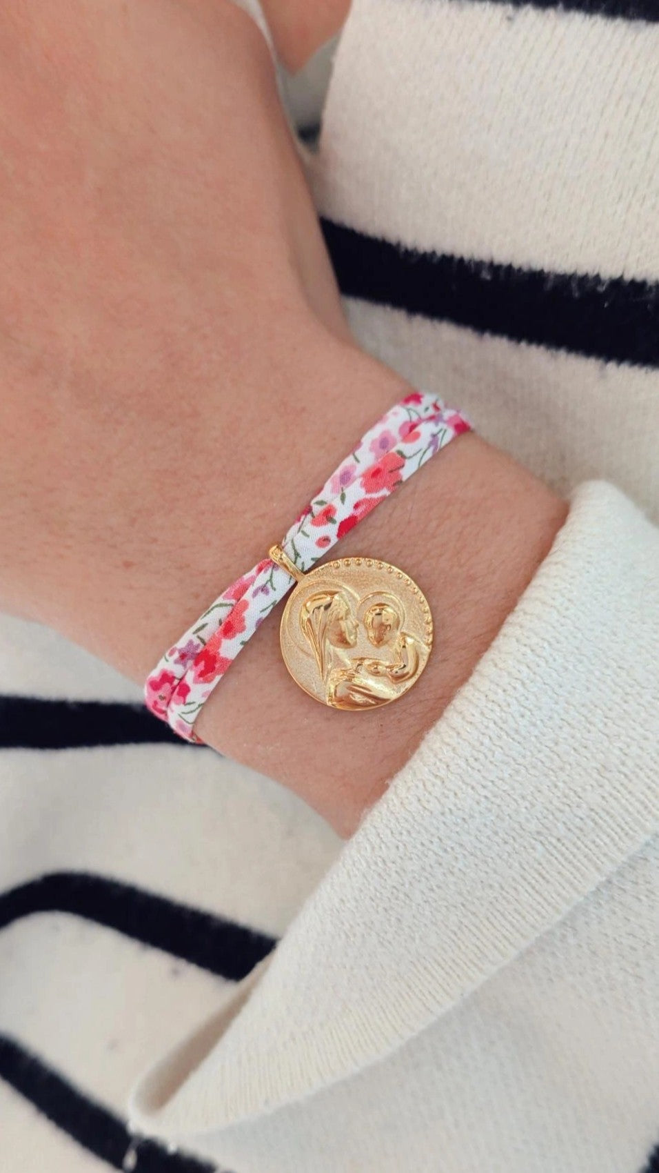 Médaille de la vierge Marie