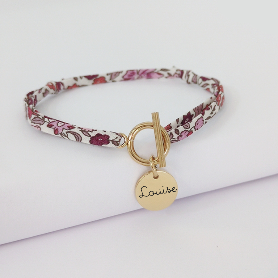 Bracelet avec petit fermoir et liberty à personnaliser avec une médaille à graver