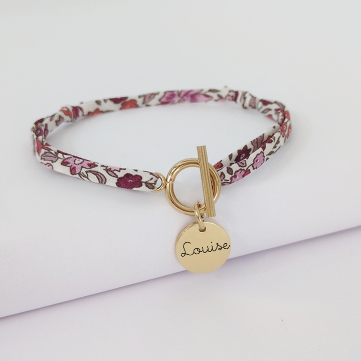 Bracelet avec petit fermoir et liberty à personnaliser avec une médaille à graver