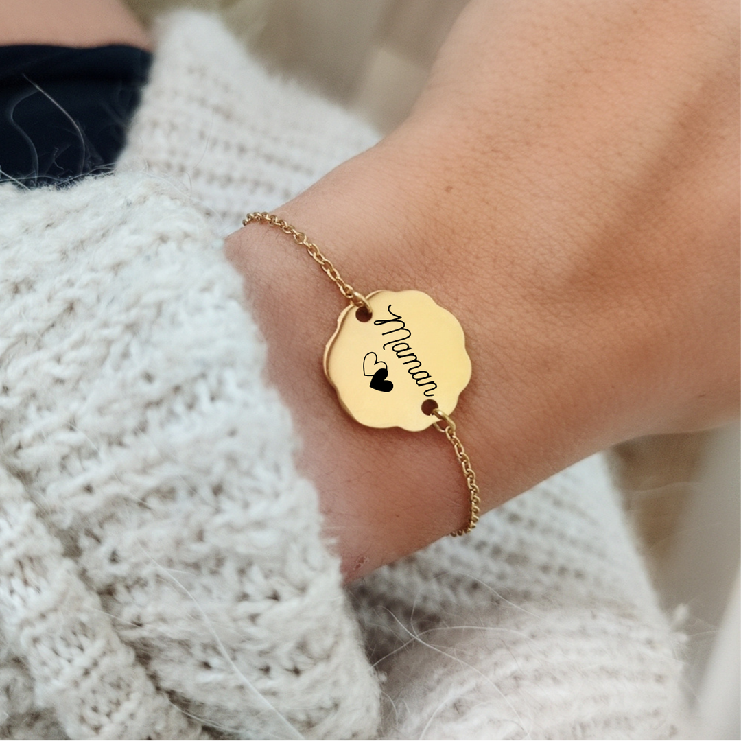 Bracelet personnalisé avec médaille fleur à graver et chaîne