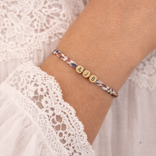 Bracelet liberty avec perles cubes à personnaliser