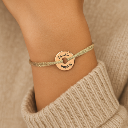 Bracelet personnalisé en cordon brillant avec médaille ronde