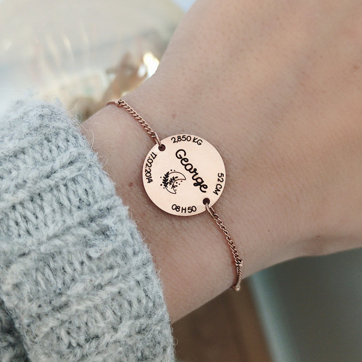 Bracelet avec médaille de naissance