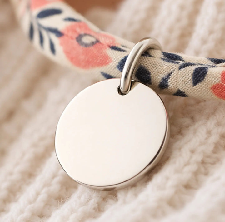 Bracelet liberty cordon fleuri médaille argentée  détail  Bliche