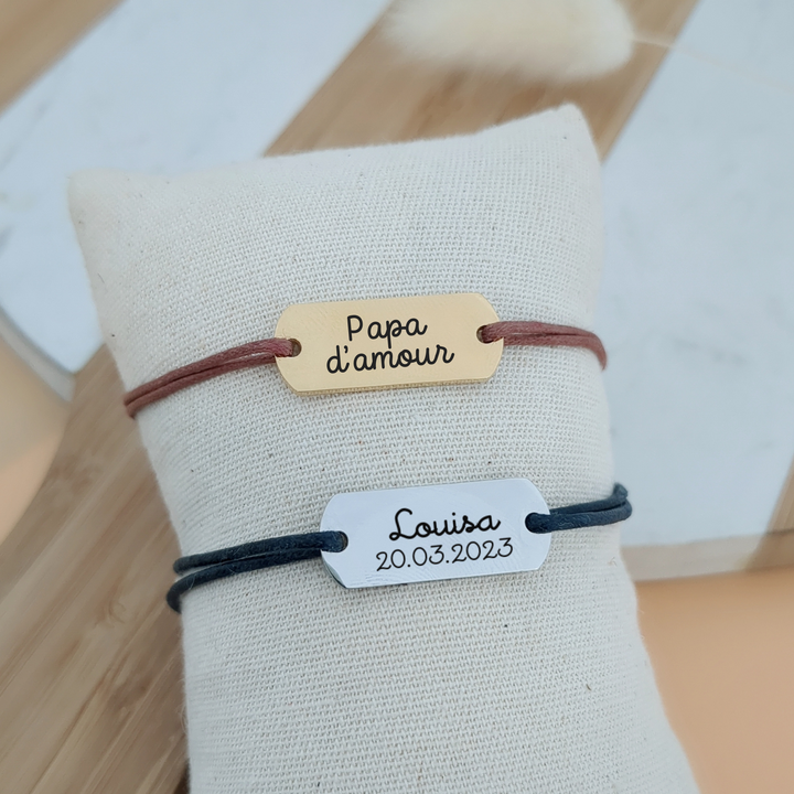 Bracelet homme personnalisé avec médaille en acier gravée et cordon ajustable