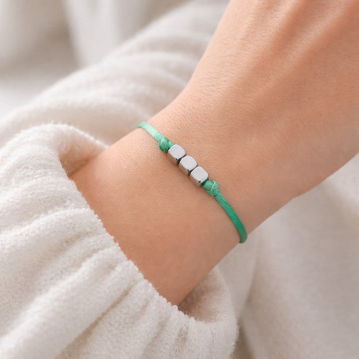 bracelet cubes agentés