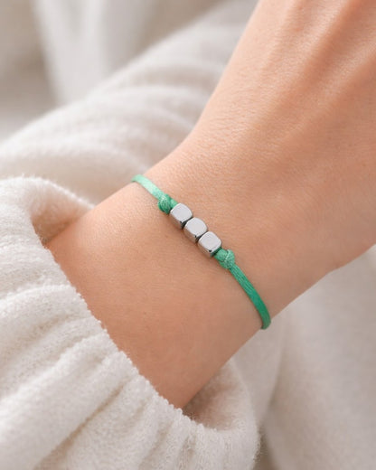 Duo homme et femme avec perles cubes à personnaliser - Cadeau couple