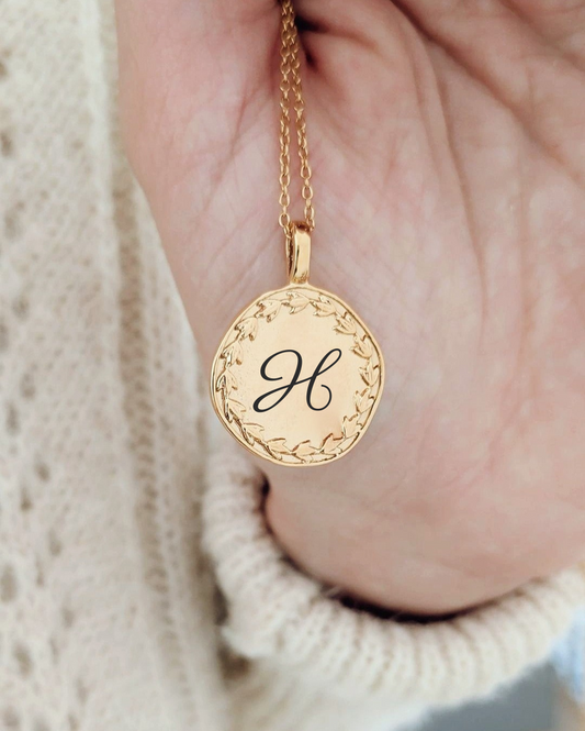 Collier personnalisé avec couronne