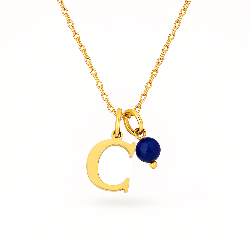 Collier avec lettre et pierre