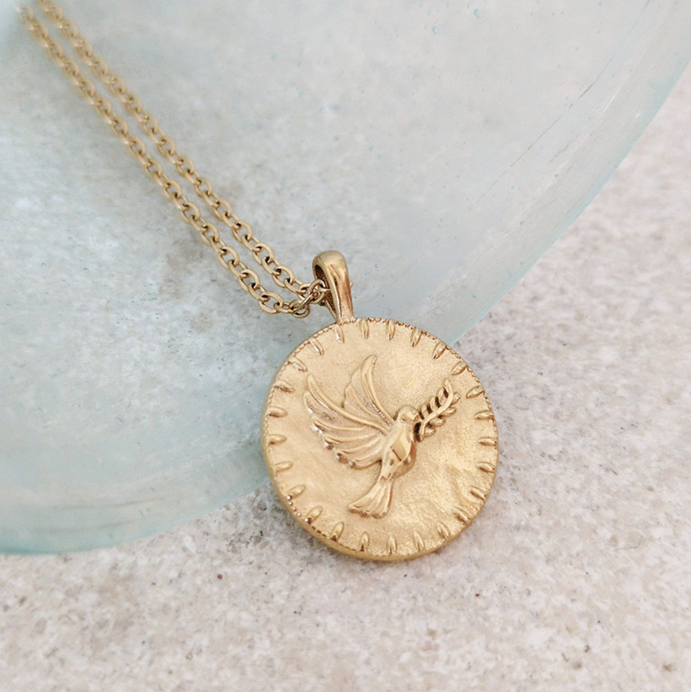 Collier personnalisé avec médaille de baptême gravée dorée en acier inoxydable – cadeau religieux idéal pour baptême, communion ou naissance