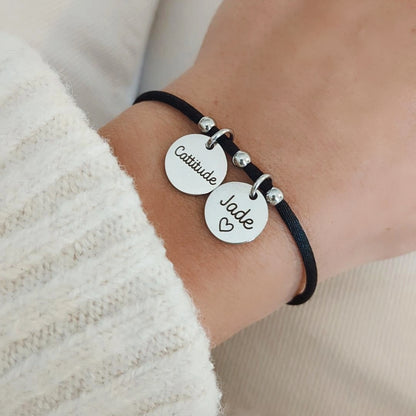 Bracelet personnalisé en cordon avec médailles - Cadeau personnalisé femme