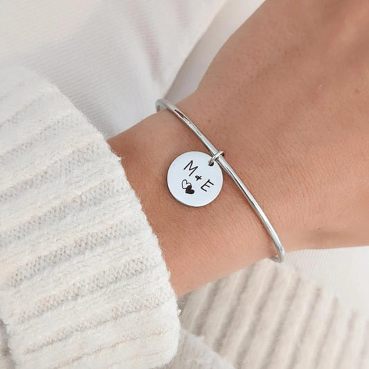 Bracelet personnalisé jonc avec grande médaille à graver