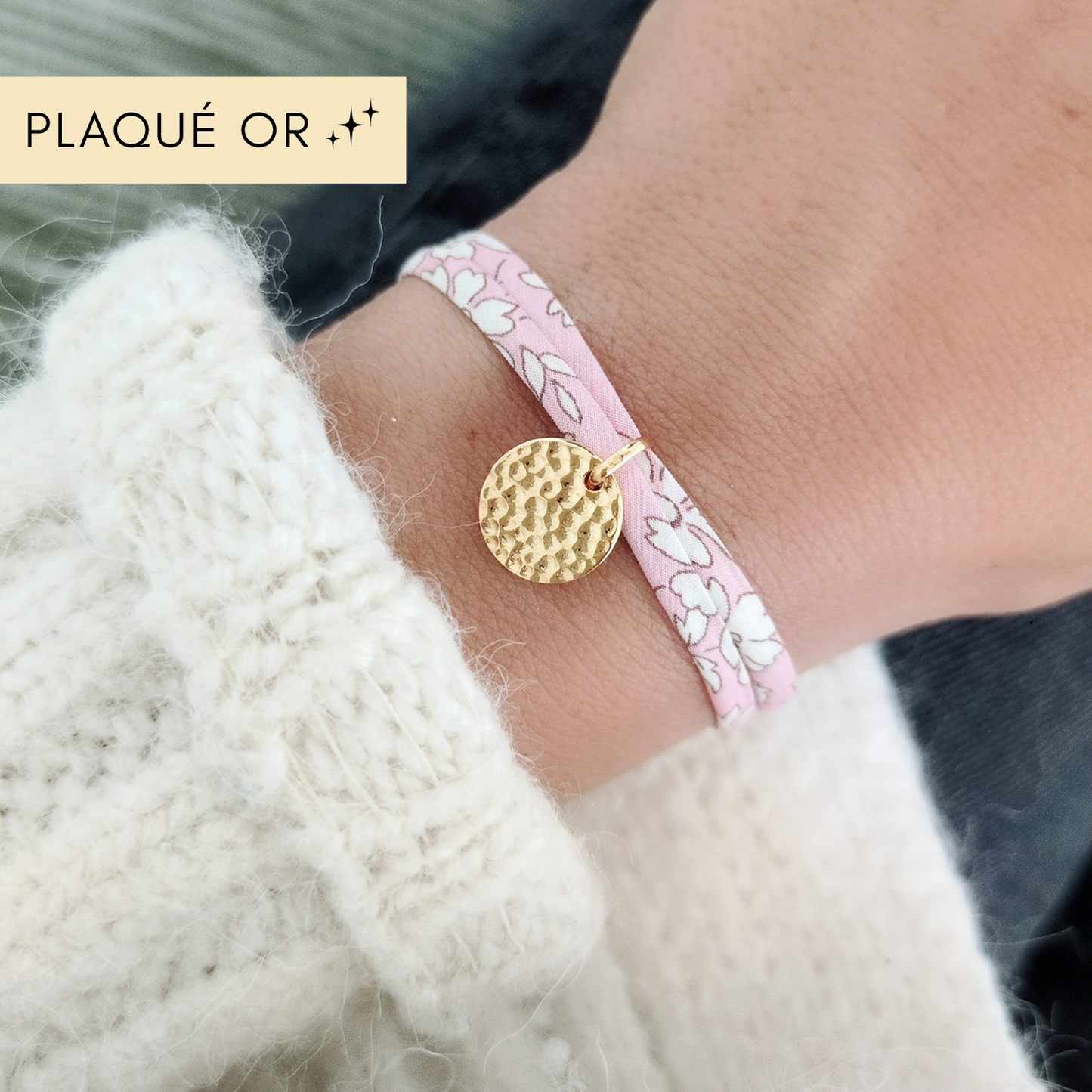 Bracelet Liberty avec médaille martelée plaqué or à personnaliser