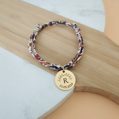 Bracelet personnalisé Liberty à graver avec initiale et date