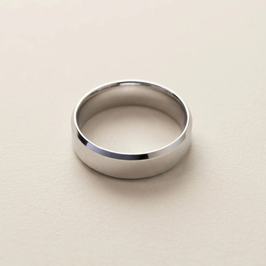 Bague homme 6mm personnalisée argent vue de dessus — Bliche