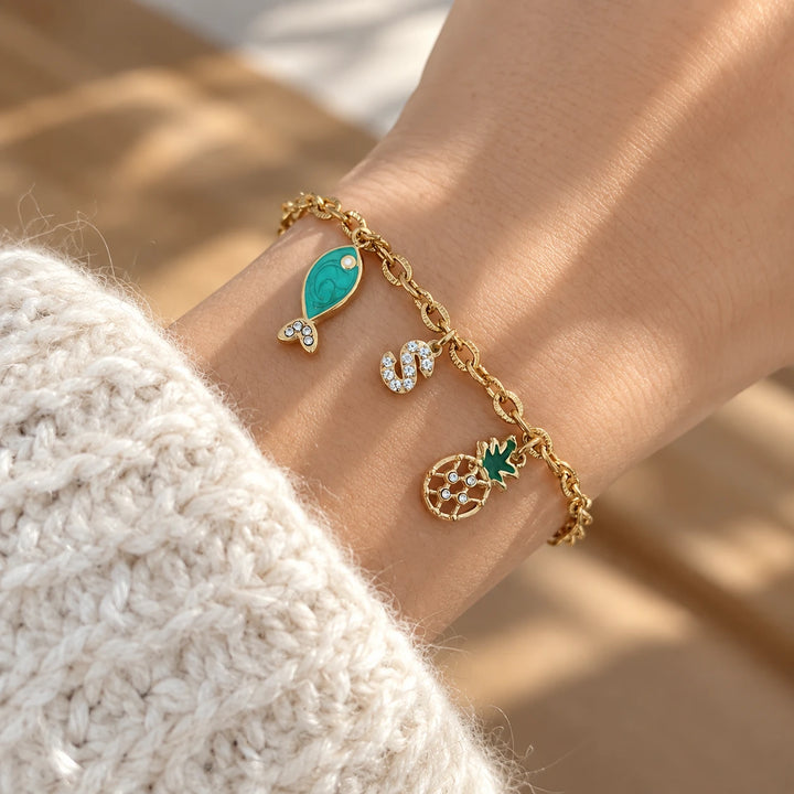 Bracelet chaine avec plus de 65 choix de charms et plusieurs chaines