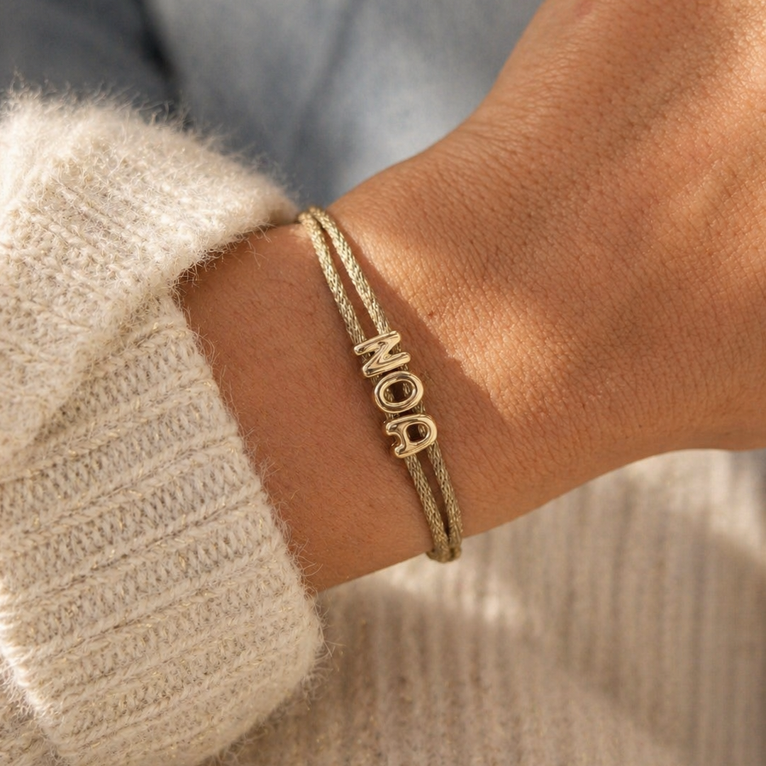 Bracelet cordon brillant Mokuba personnalisé lettres dorées initiales prénom ajustable Bliche