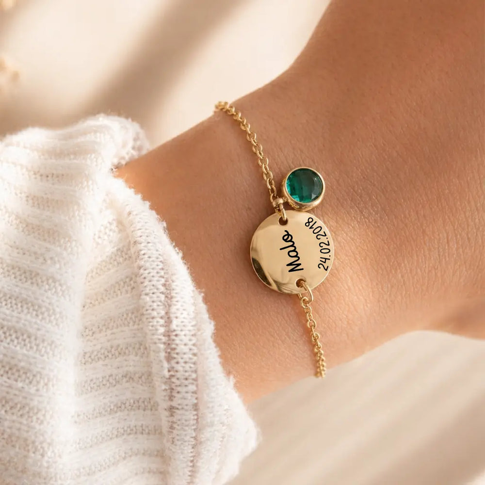 Bracelet chaîne or acier inoxydable avec médaille gravée et pierre de naissance cristal personnalisé