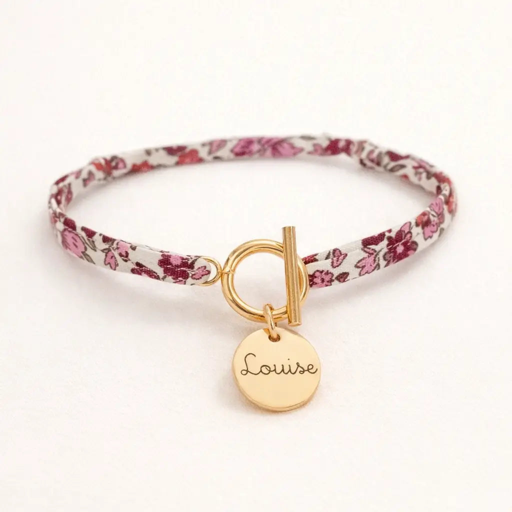 Bracelet liberty fermoir OT doré médaille gravée prénom cordon fleuri rose Bliche