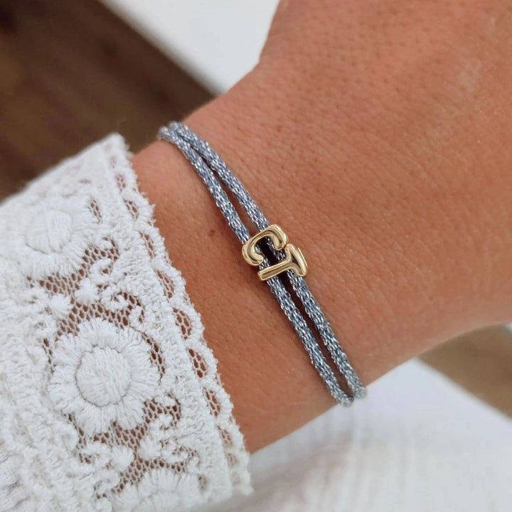 Bracelet cordon brillant bleu personnalisé lettres dorées initiales ajustable Bliche
