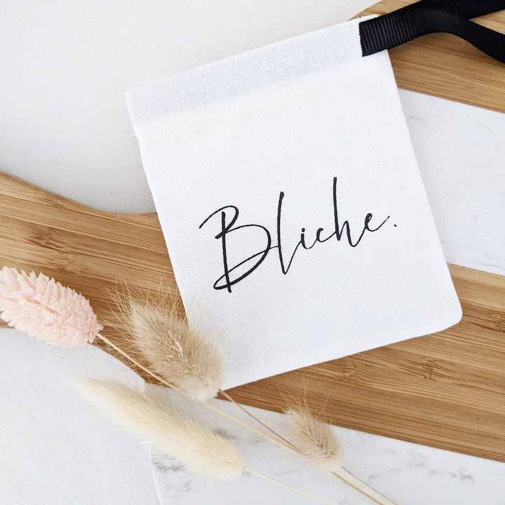 Boucles d’oreilles Nella – détail gravure