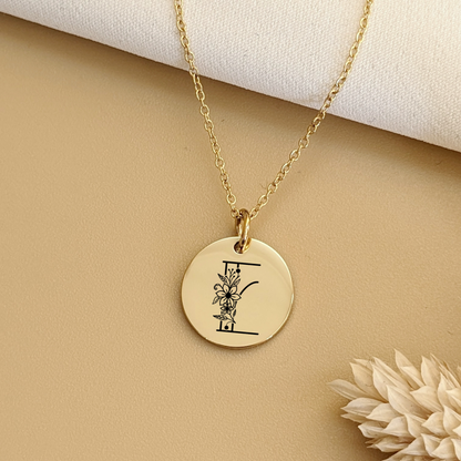 Collier à graver avec lettre florale